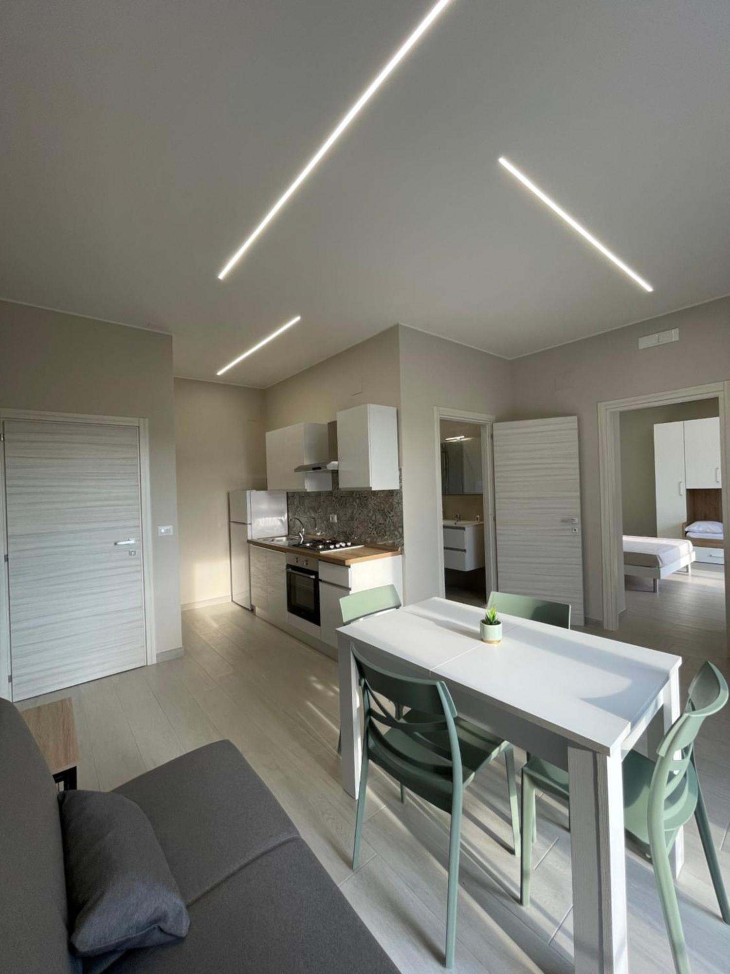 Luma Holiday Homes Mondragone Exterior foto